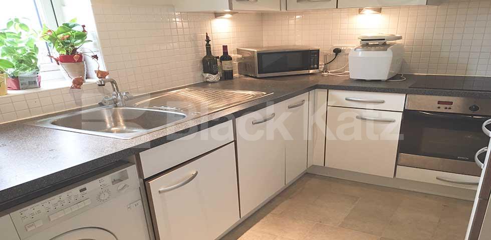 			LET , 1 Bedroom, 1 bath, 1 reception Apartment			 St. Georges Way, Peckham / Elephant and Castle